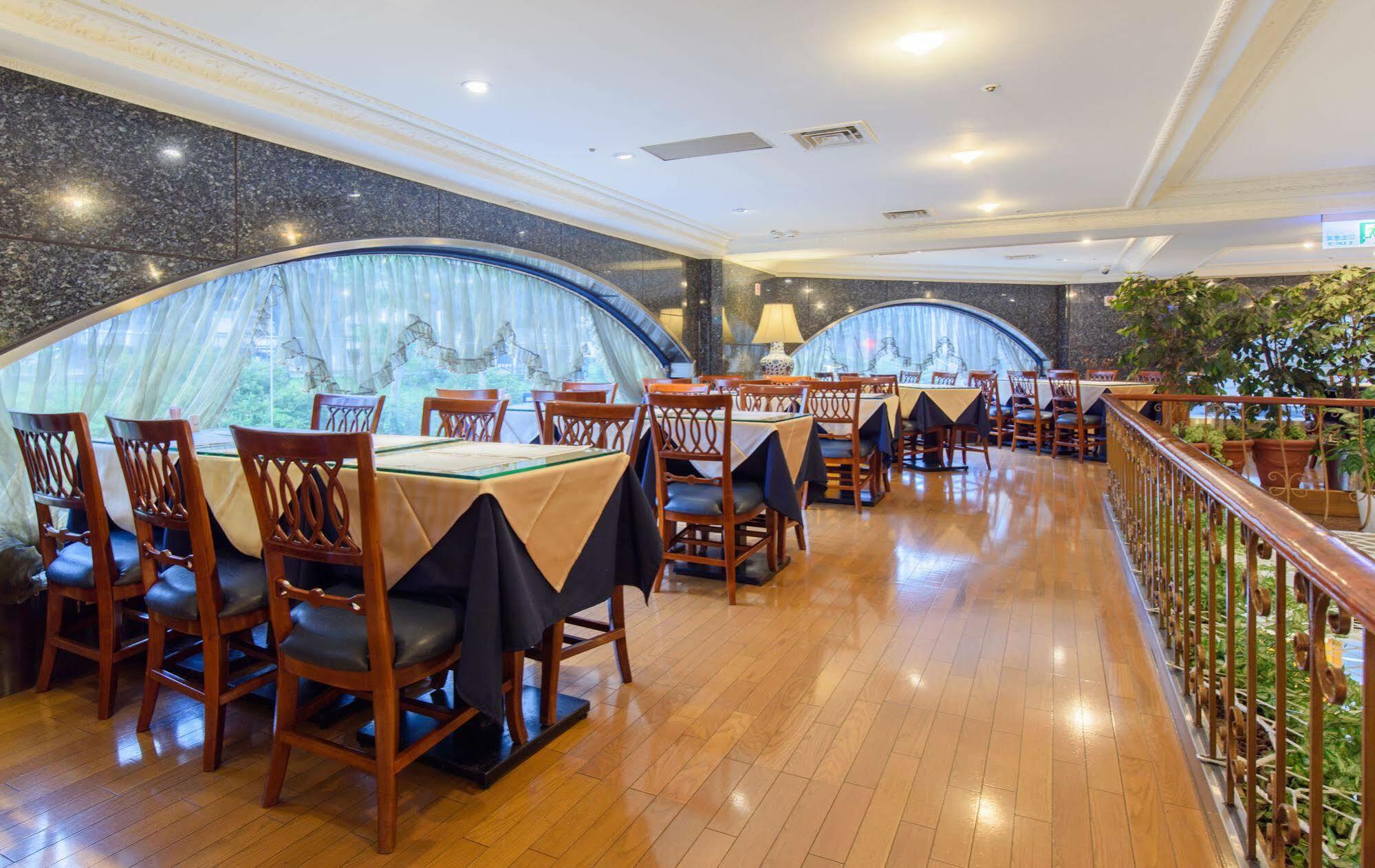 Silken Hotel Taipei Esterno foto