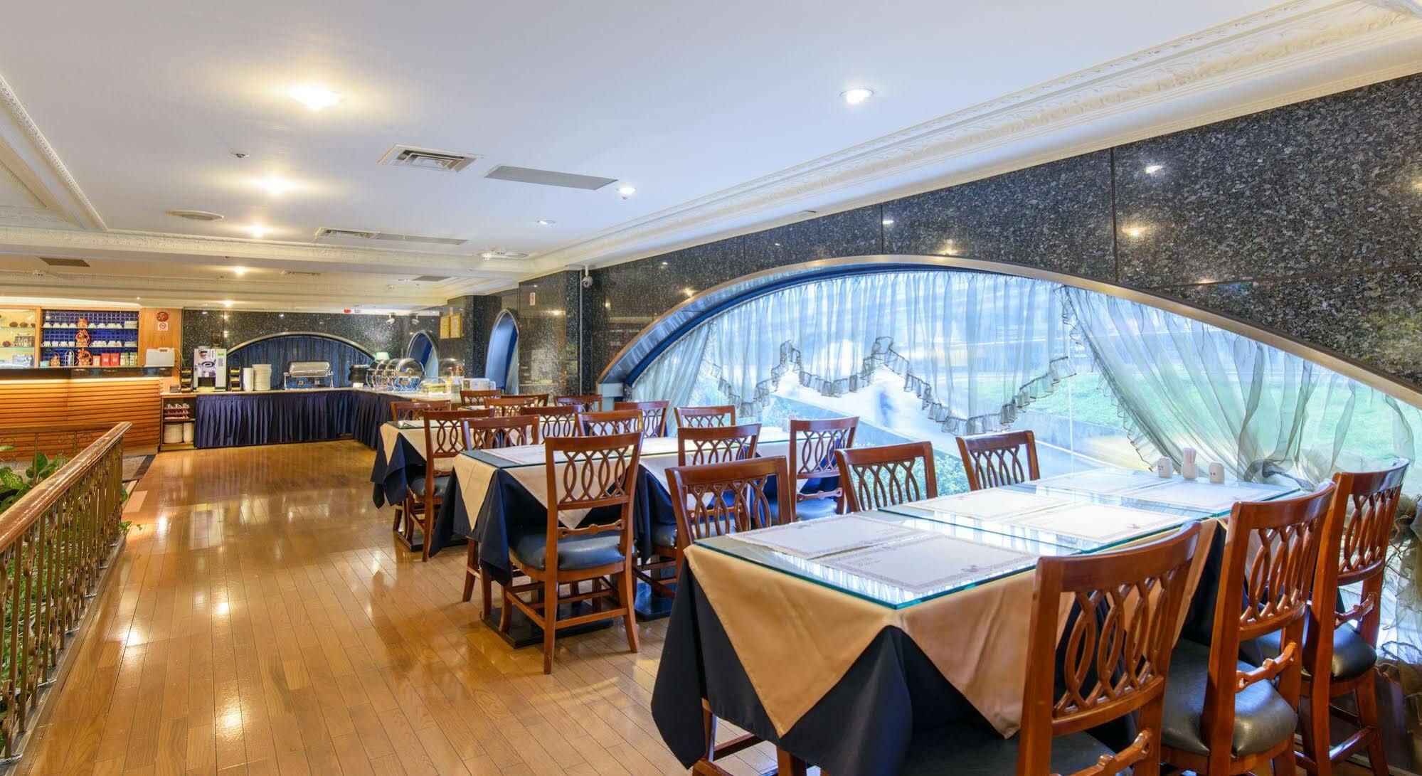 Silken Hotel Taipei Esterno foto